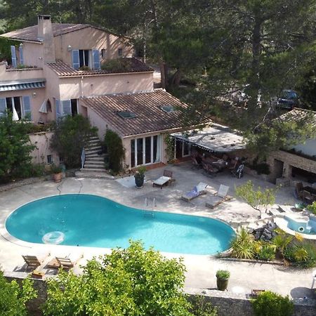 B&B Le Garric นีมส์ ภายนอก รูปภาพ