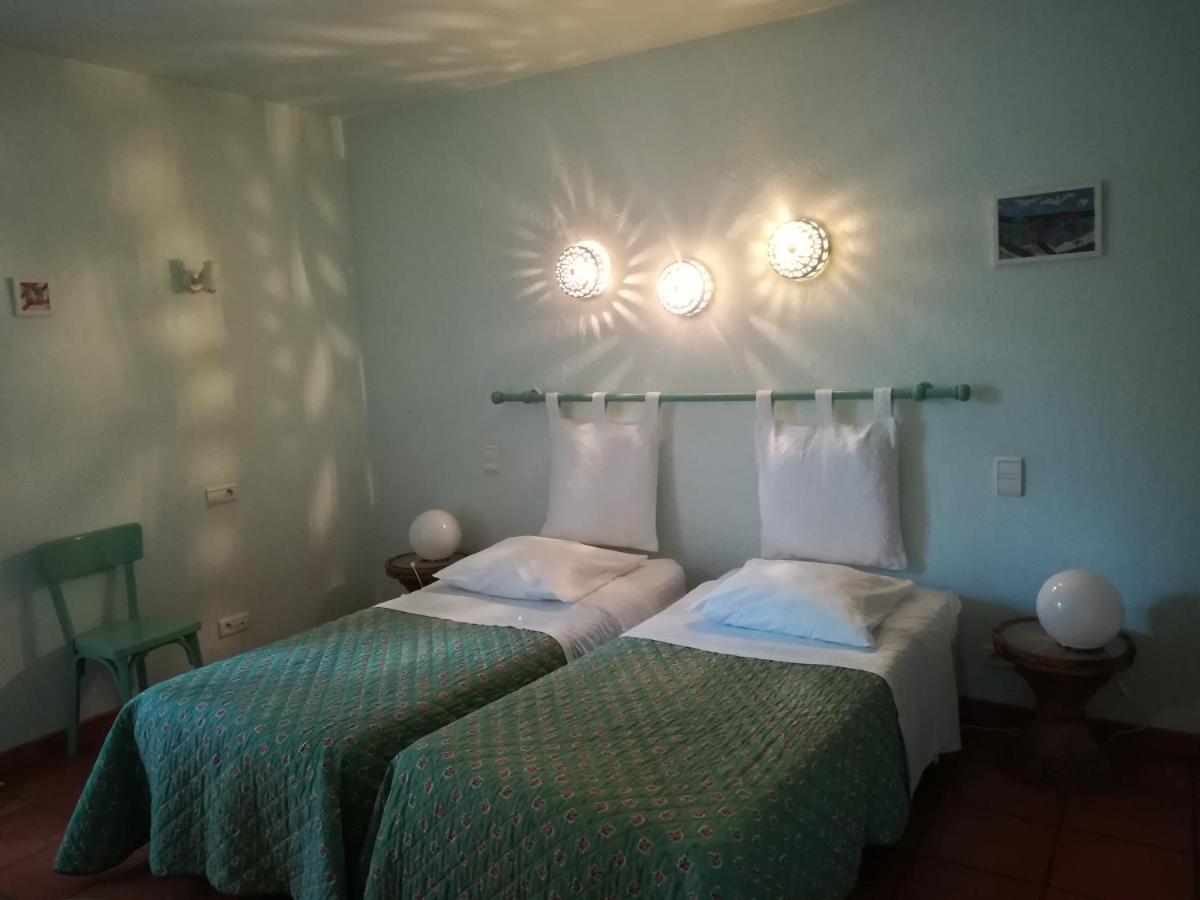 B&B Le Garric นีมส์ ภายนอก รูปภาพ